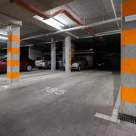 Appartement Trendy With Ac And Parking In By Renters Warschau