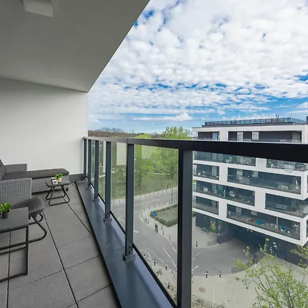 Trendy With Ac And Parking In By Renters Lejlighed Warszawa