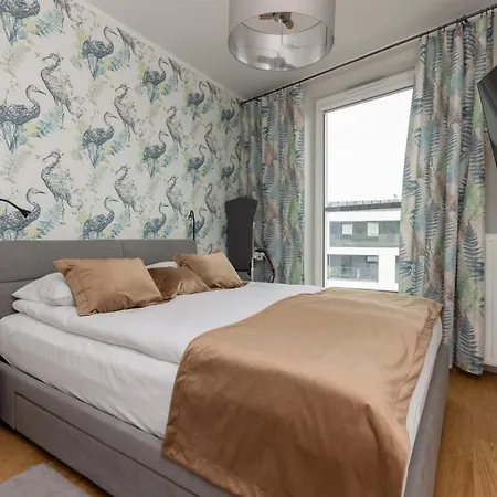 Trendy With Ac And Parking In By Renters