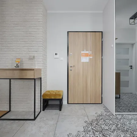 Trendy With Ac And Parking In By Renters