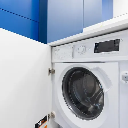 Trendy With Ac And Parking In By Renters *