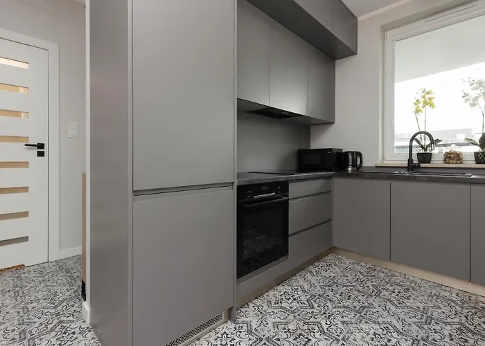 Apartman Trendy With Ac And Parking In By Renters