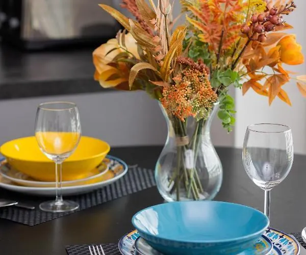 Trendy With Ac And Parking In By Renters