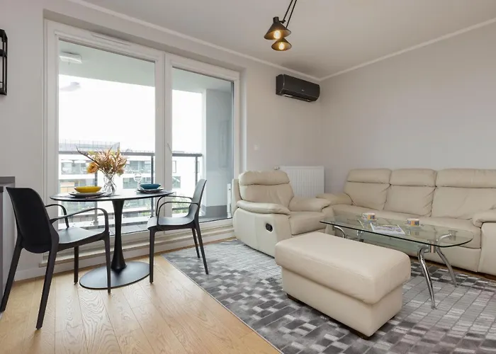 Trendy With Ac And Parking In By Renters